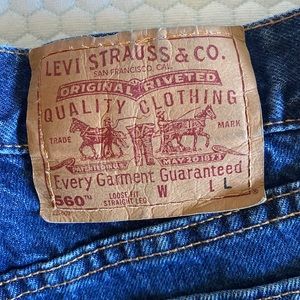 Vintage 560 Levi’s size 10L. Waist approx 30, inseam approx 31, rise approx 12